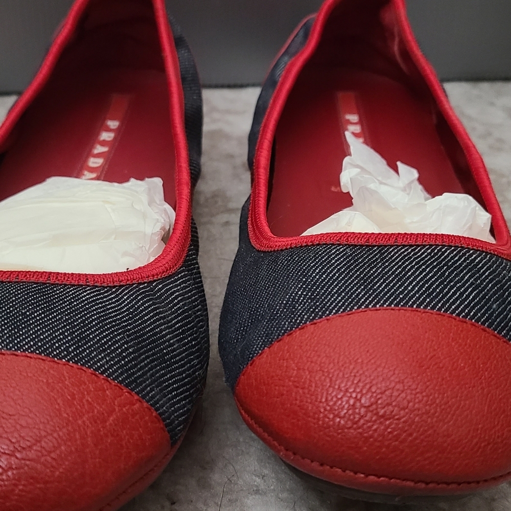 Prada Women's Black and Red Flats - Picture 7 of 14